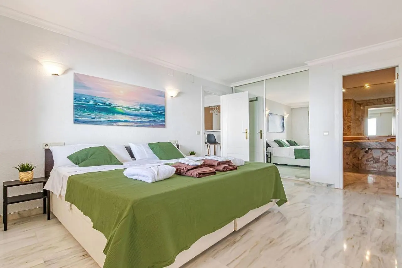Stunning Sea And Mountains Views Close To The Beach ! Benalmadena Apartment