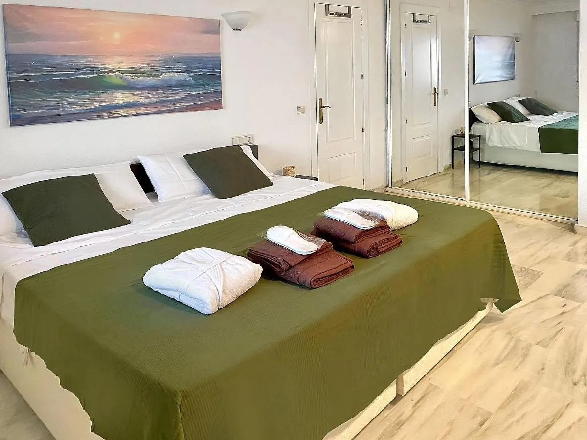 Stunning Sea And Mountains Views Close To The Beach ! Benalmadena Apartment